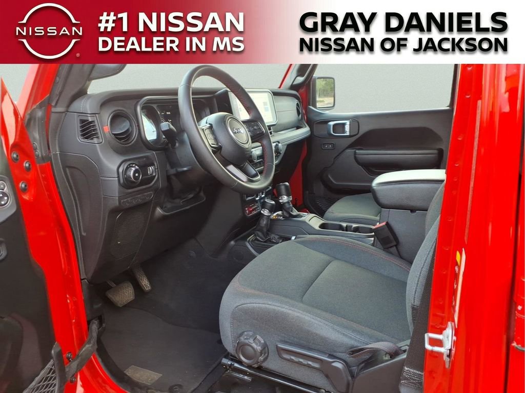 Used 2024 Jeep Wrangler Unlimited Rubicon image 24