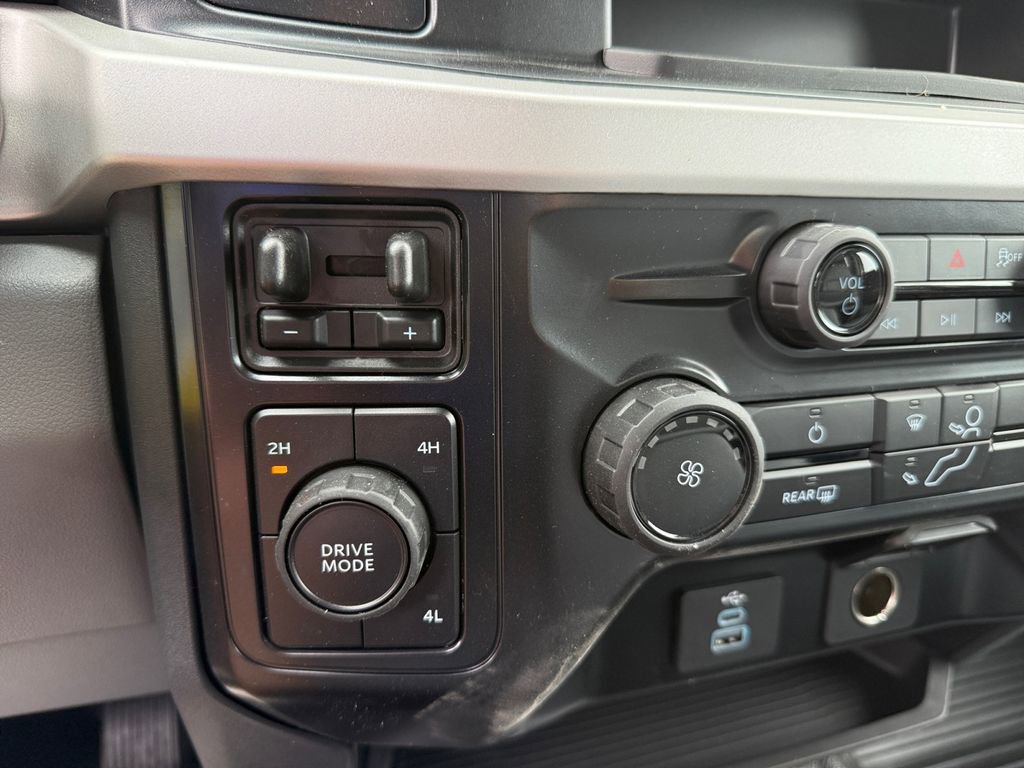 New 2026 Ford F550 4x4 Crew Cab image 23