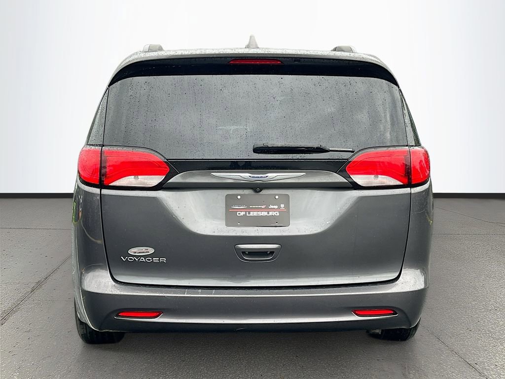 Certified 2020 Chrysler Voyager Lxi image 6