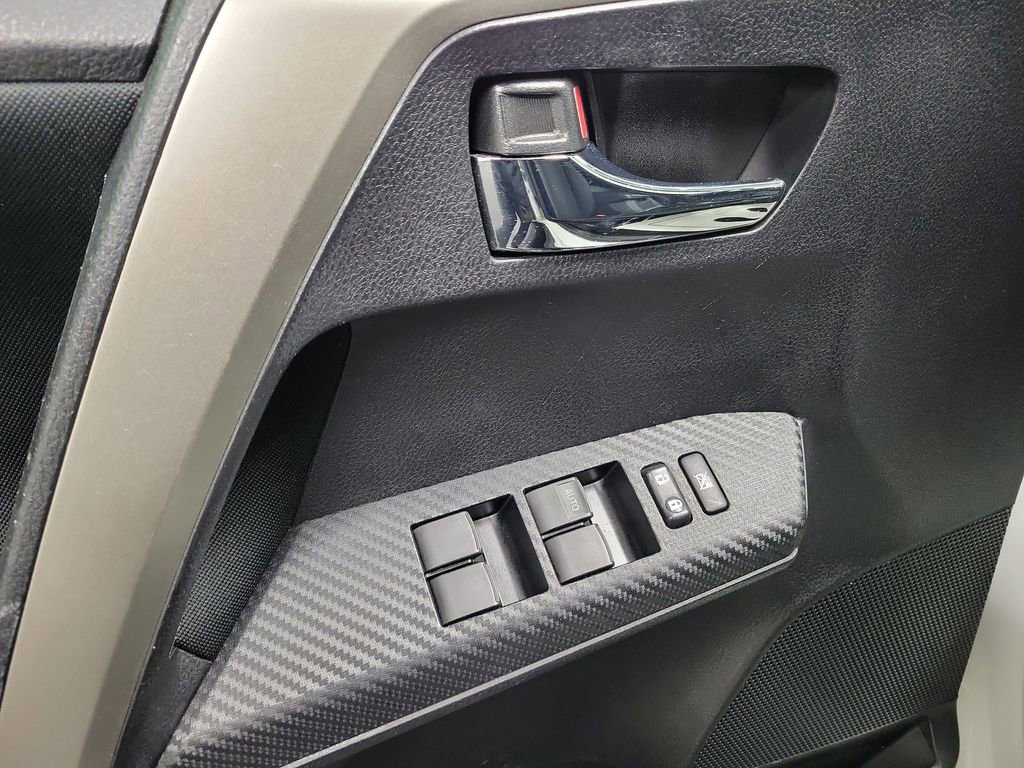 Used 2014 Toyota RAV4 XLE image 12