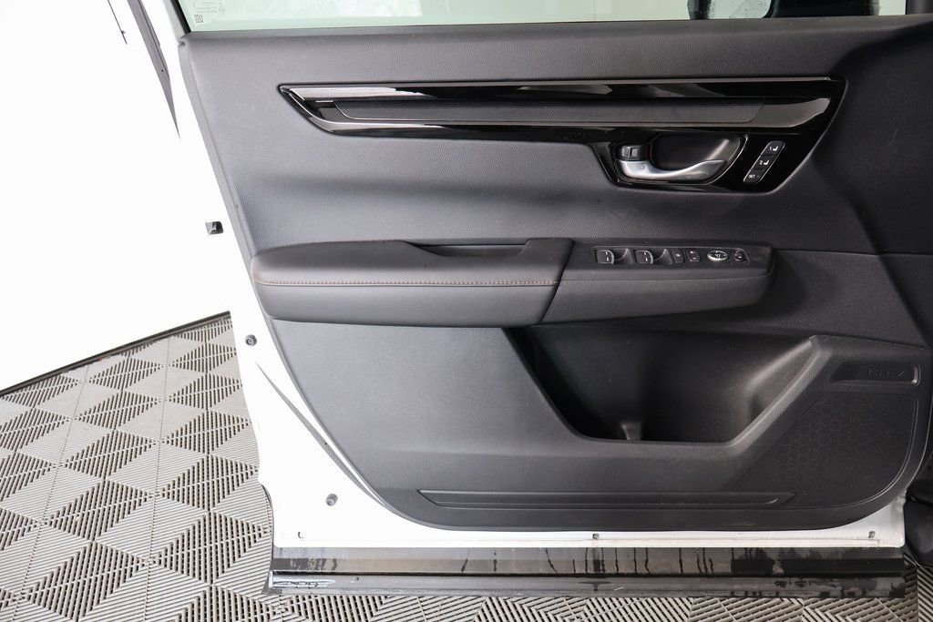 Used 2023 Honda CR-V Sport Touring image 11