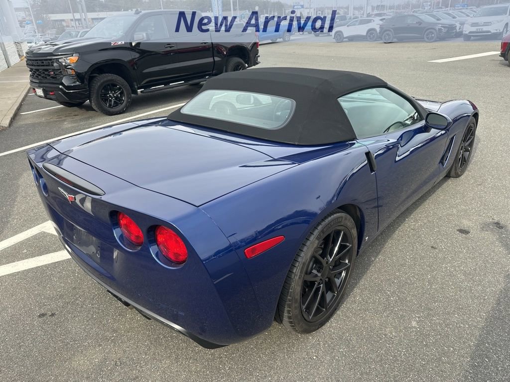 Used 2006 Chevrolet Corvette Convertible w/ Preferred Equipment Group image 3