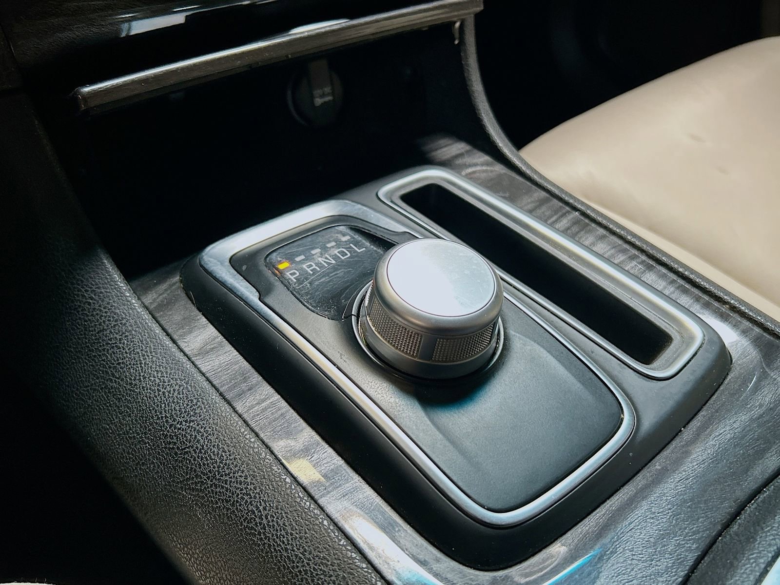 Used 2022 Chrysler 300 Touring L image 16