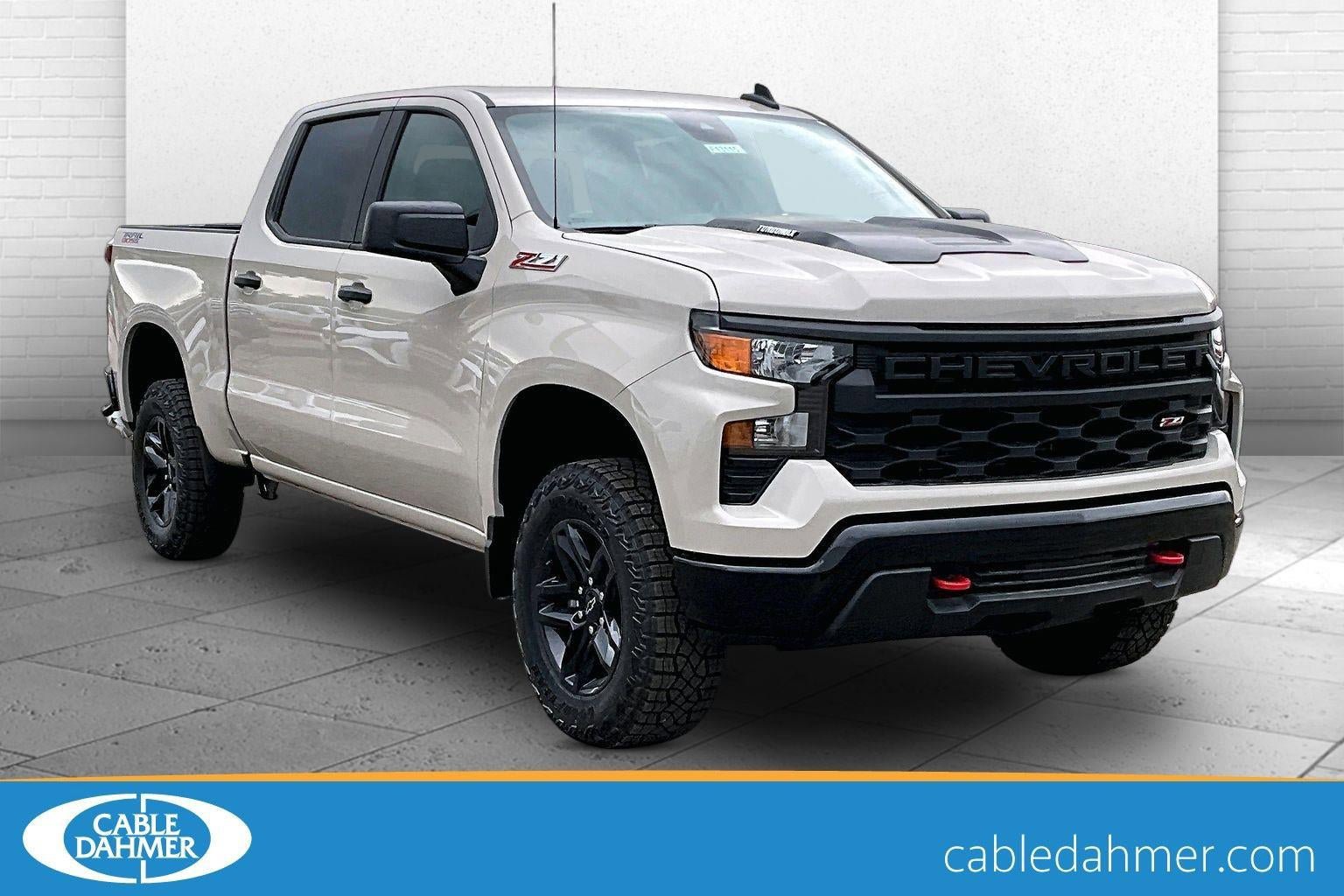 New 2026 Chevrolet Silverado 1500 Custom Trail Boss AWD/4WD image 1