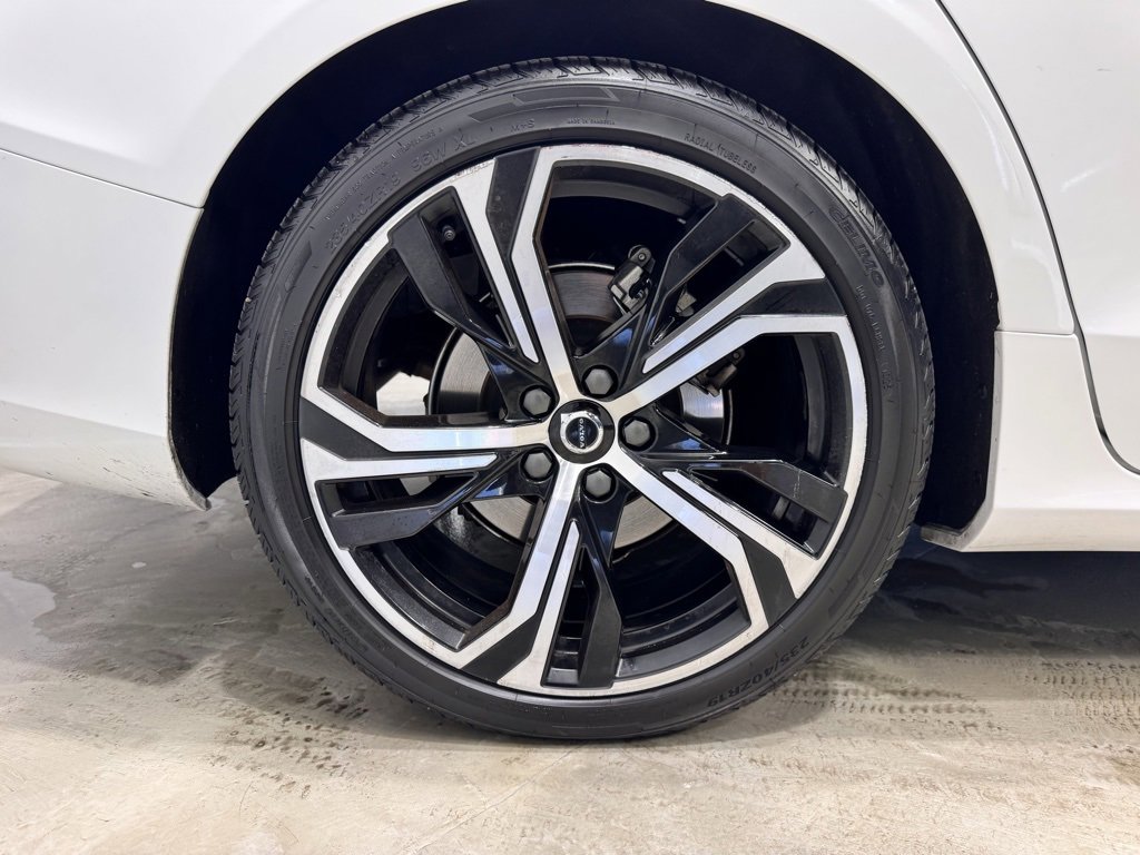 Used 2024 Volvo S60 B5 Core image 13