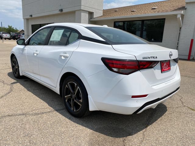 Used 2025 Nissan Sentra SV FWD image 3