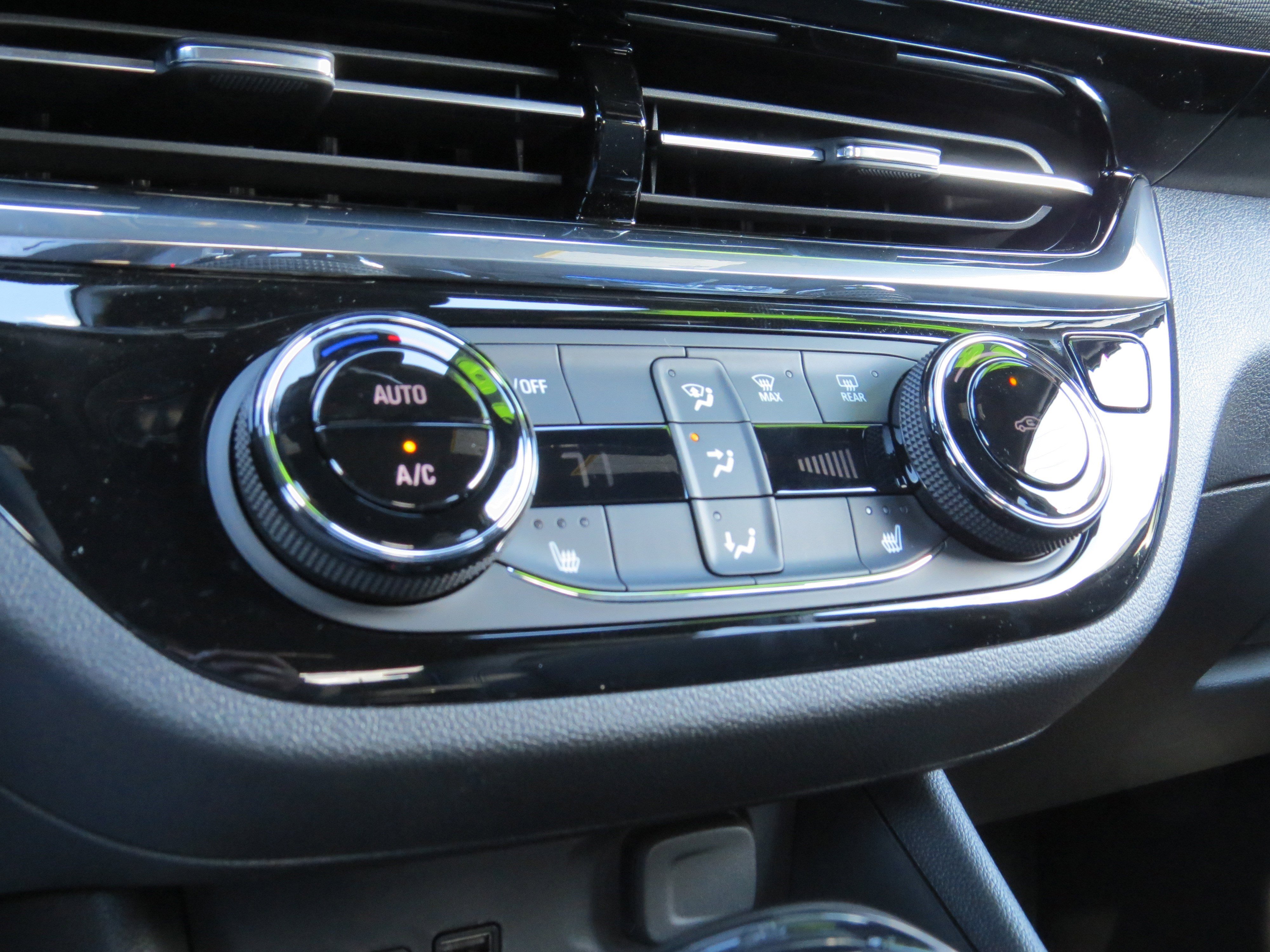 New 2026 Buick Envista Sport Touring w/ Convenience I Package image 26