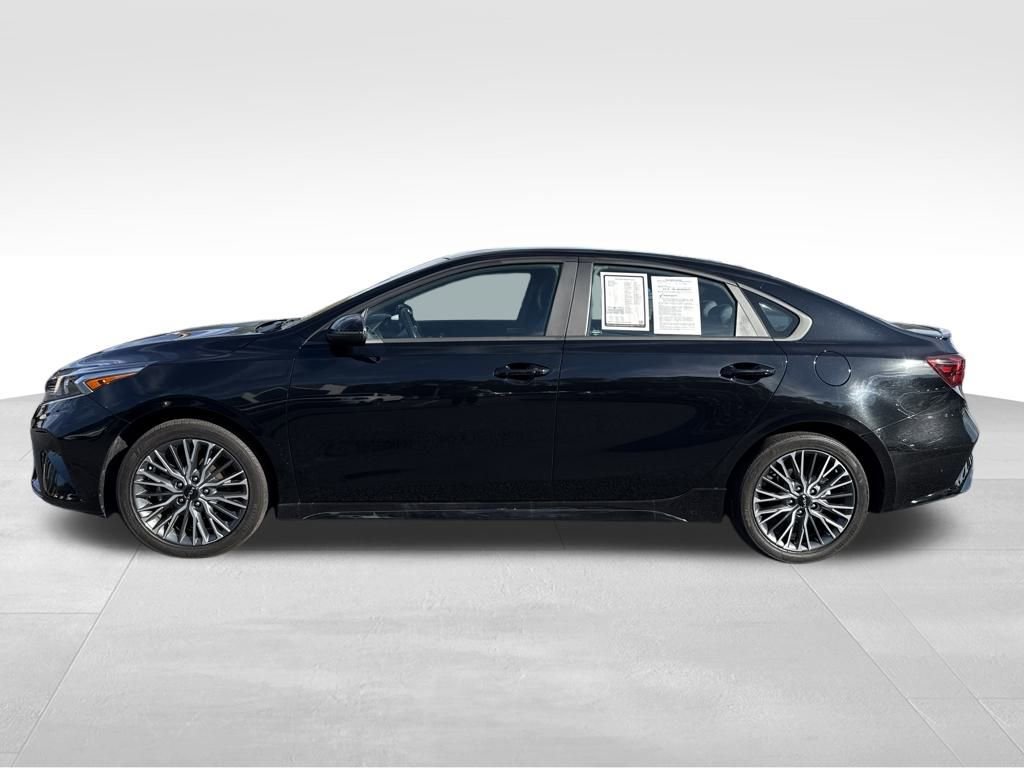 Certified 2023 Kia Forte GT-Line image 6