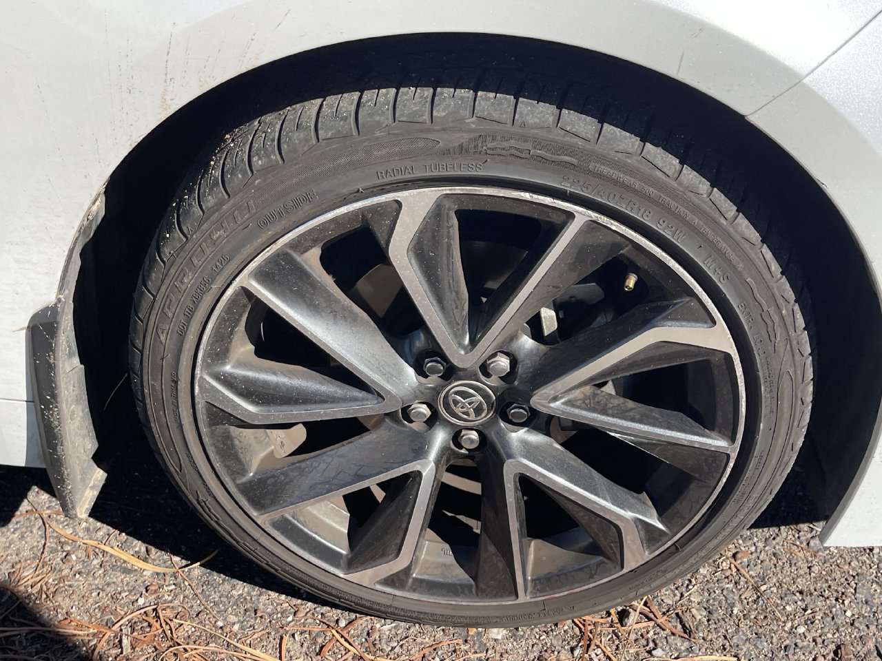 Used 2022 Toyota Corolla SE FWD image 4