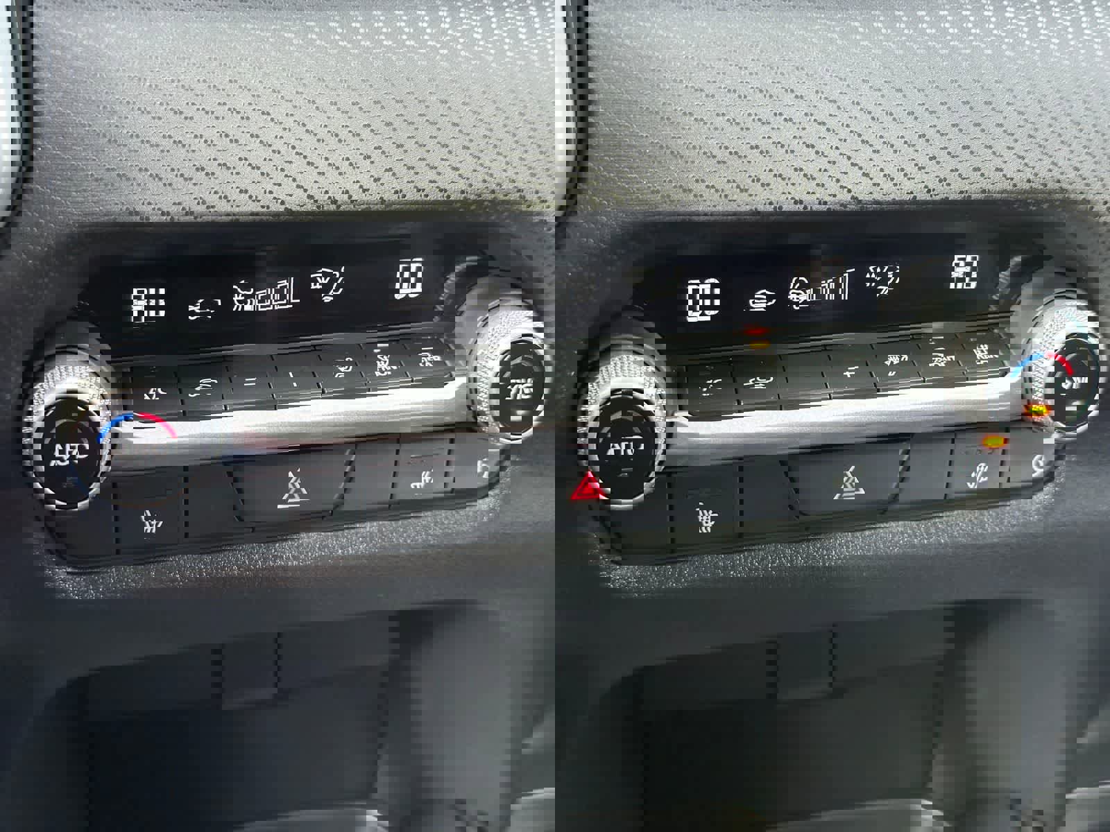 Used 2025 MAZDA CX-50 2.5 Hybrid w/ Preferred Pkg image 18