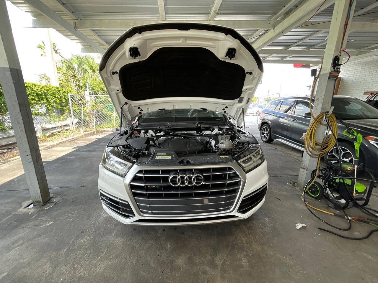 Used 2018 Audi Q5 2.0T Premium Plus w/ Premium Plus Package AWD/4WD image 16