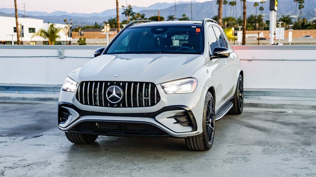 Used 2025 Mercedes-Benz GLE 53 AMG 4MATIC image 4