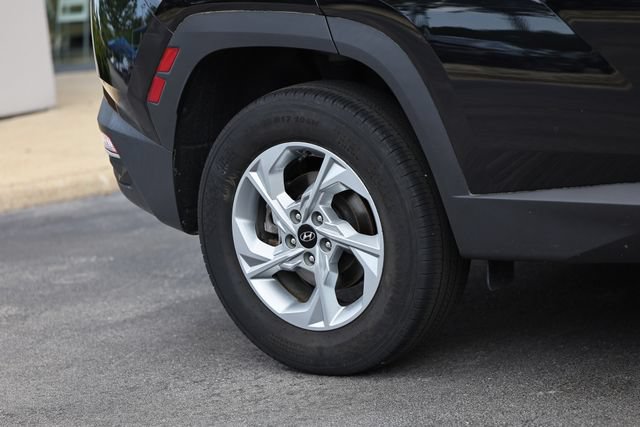 Used 2023 Hyundai Tucson SE AWD/4WD image 6