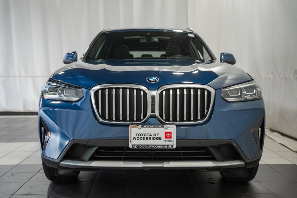 Used 2023 BMW X3 xDrive30i w/ Premium Package image 2