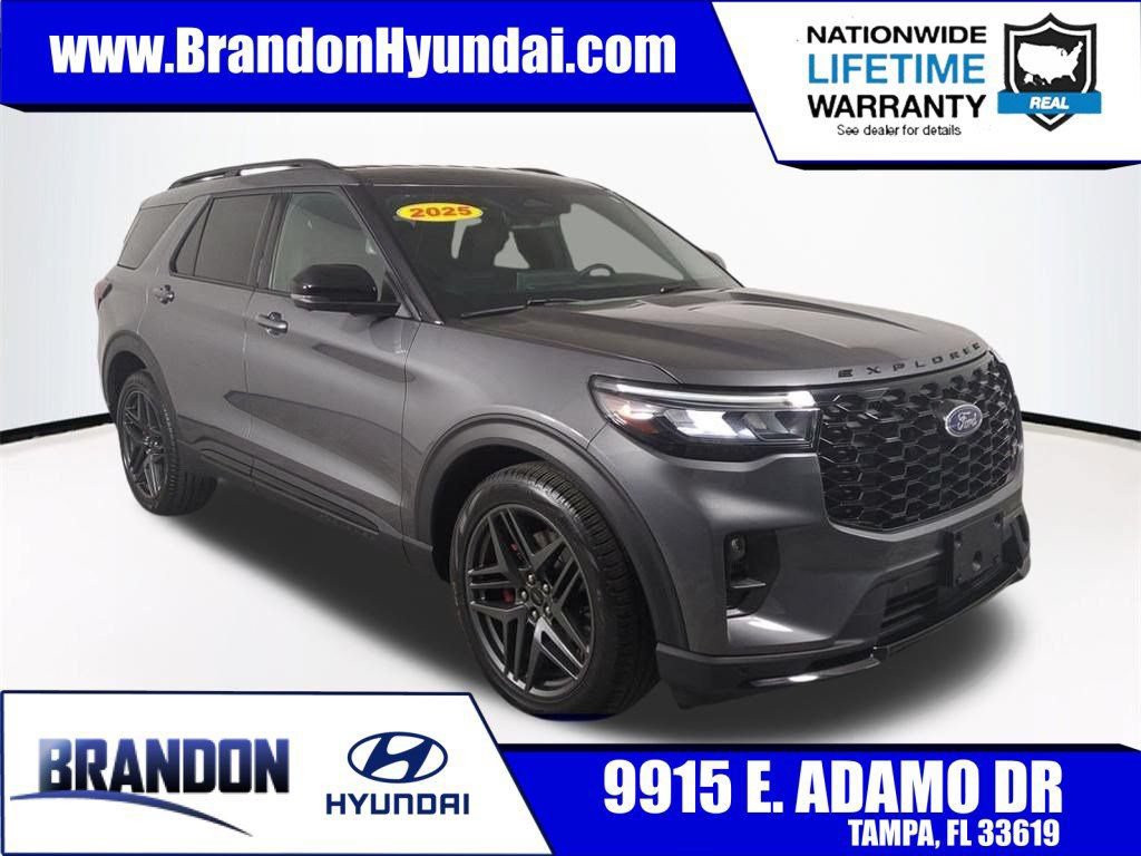 Used 2025 Ford Explorer ST AWD/4WD image 1