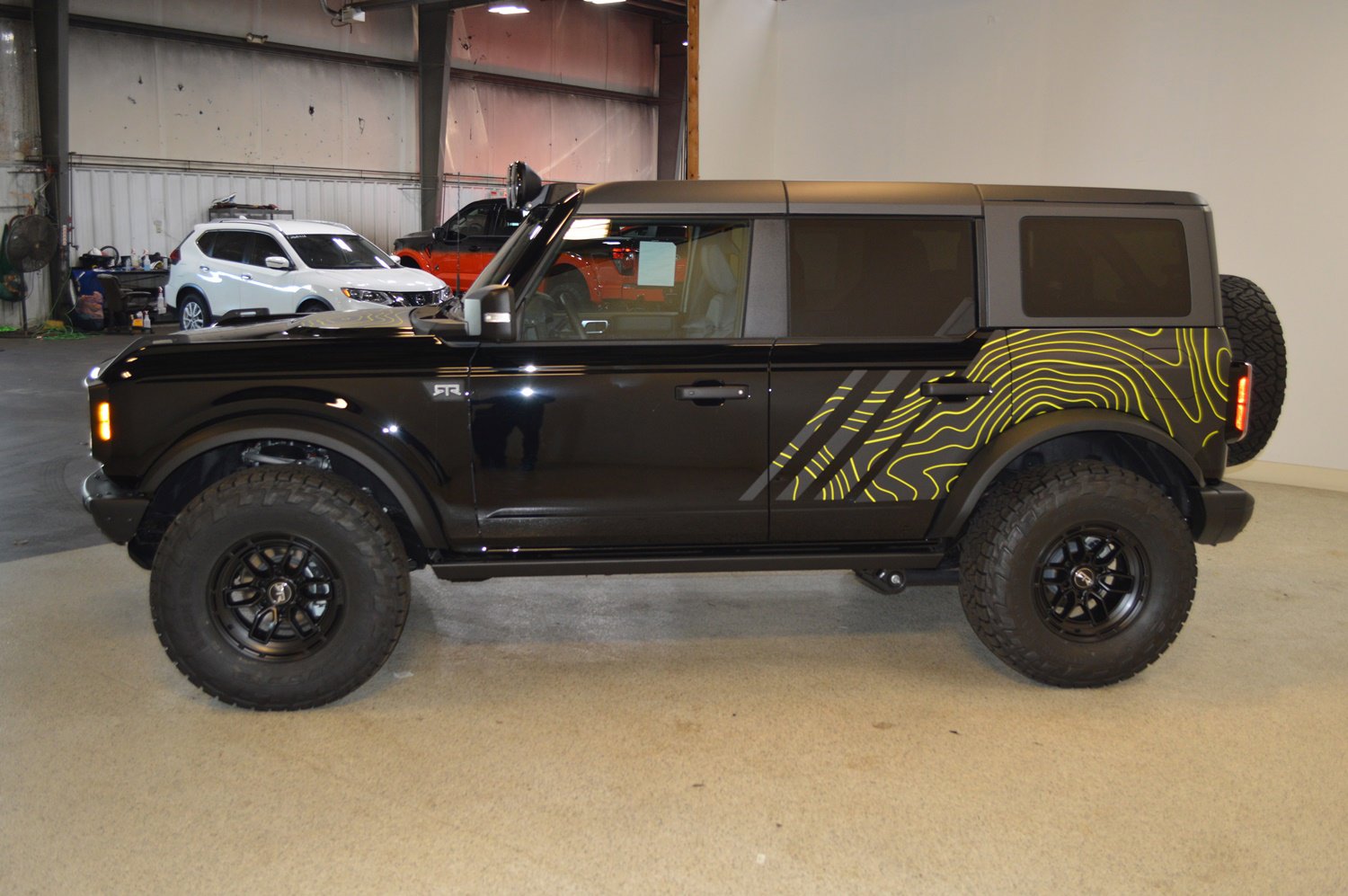New 2025 Ford Bronco Badlands AWD/4WD image 6