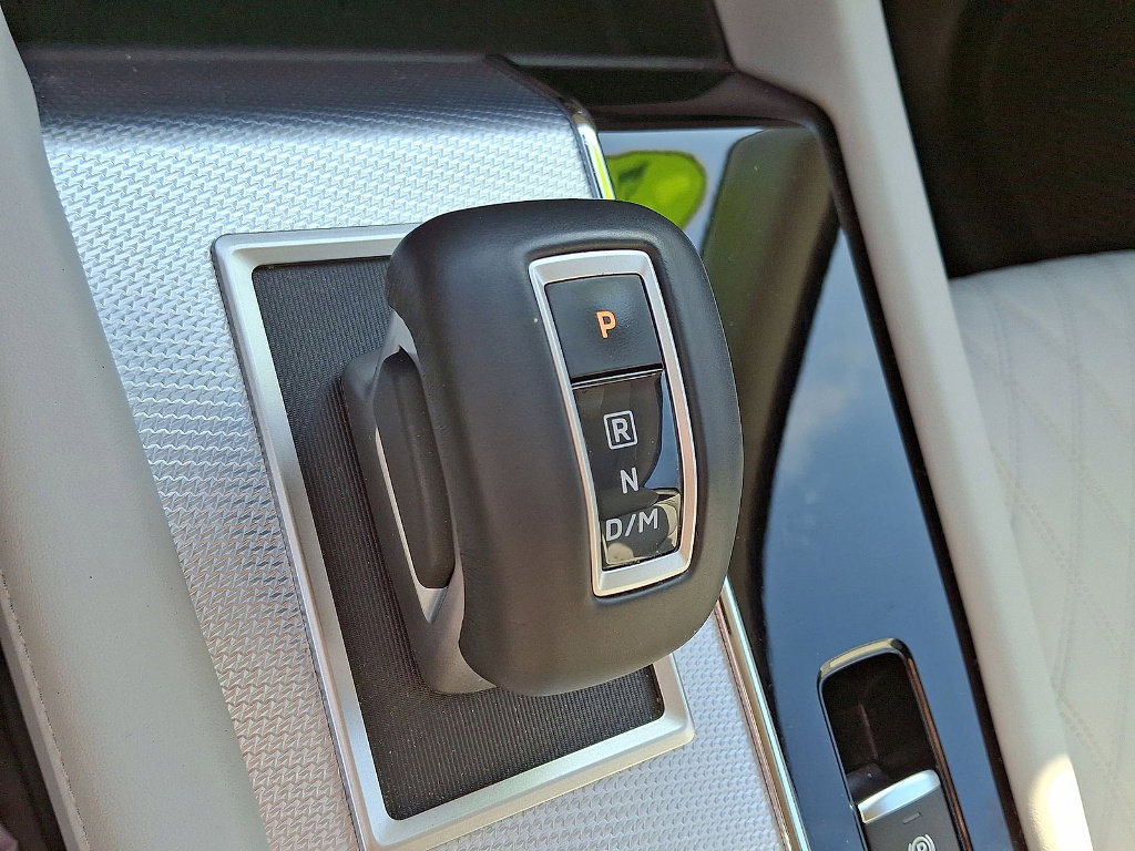 Used 2022 Mitsubishi Outlander SEL image 12