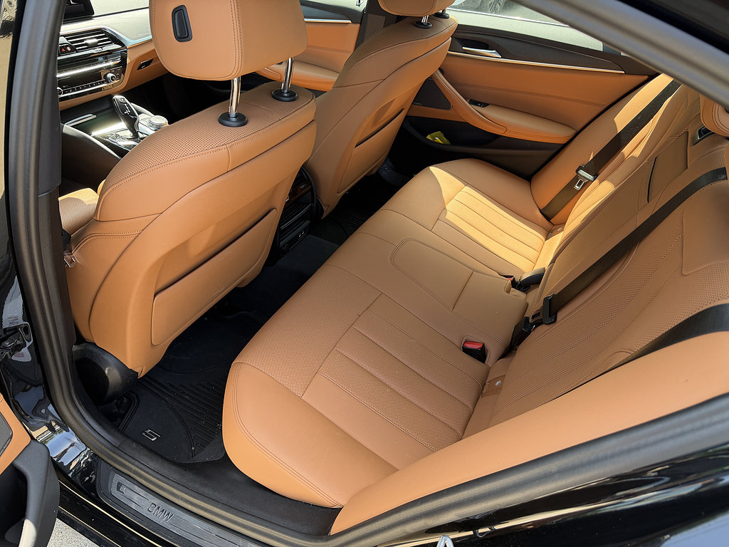 Used 2023 BMW 540i xDrive w/ Premium Package AWD/4WD image 6