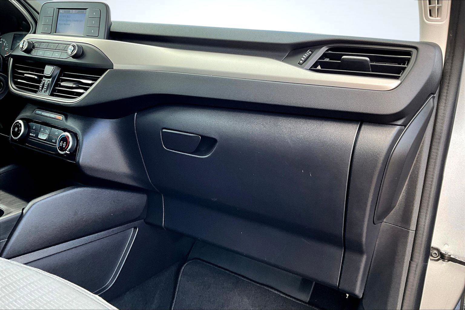 Used 2022 Ford Escape S image 17