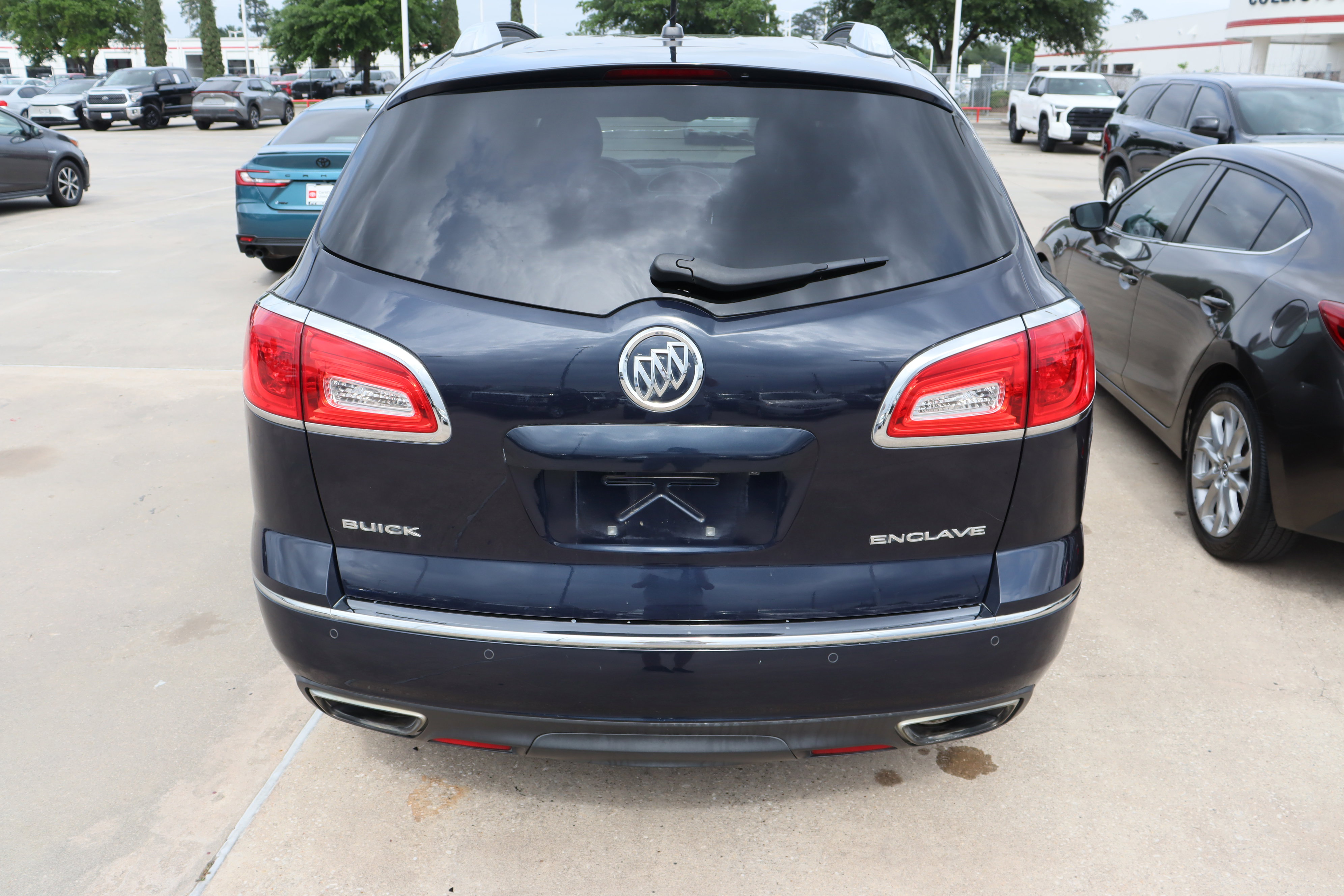 Used 2015 Buick Enclave Convenience image 10