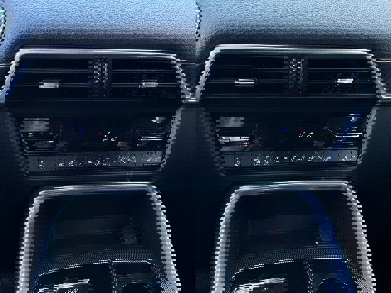 Used 2025 MAZDA CX-70 3.3 Turbo w/ Preferred Package image 27