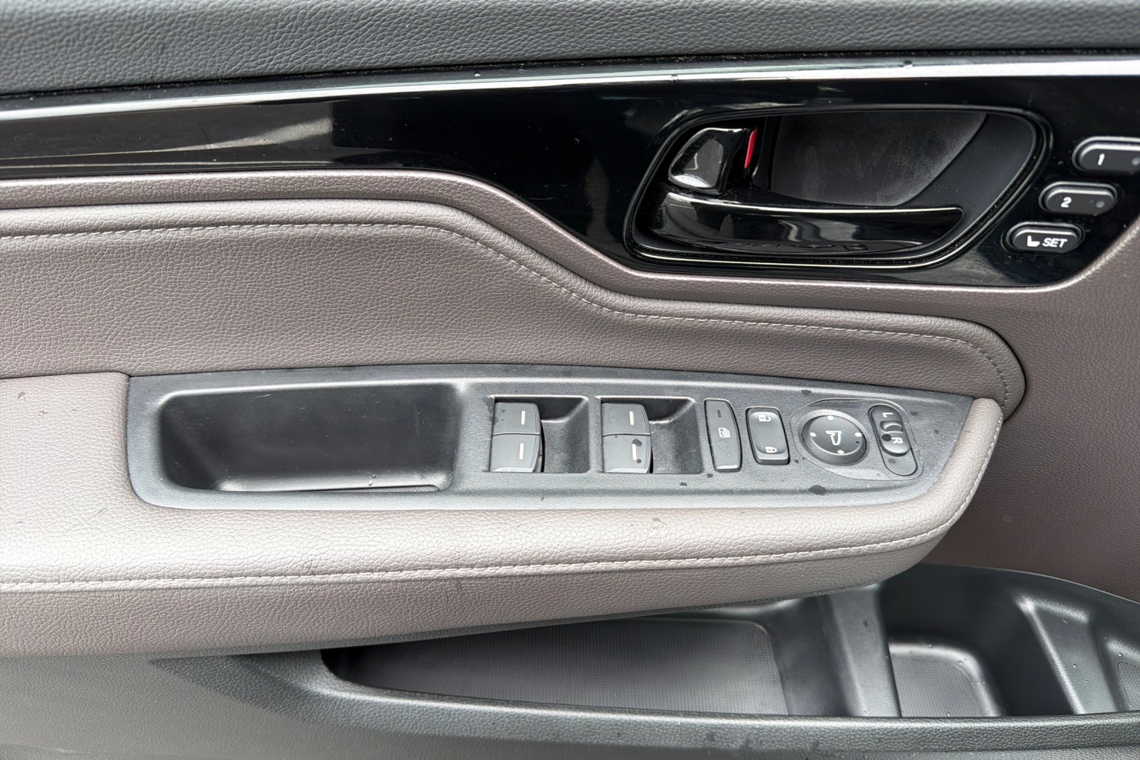 Used 2024 Honda Odyssey Touring image 11