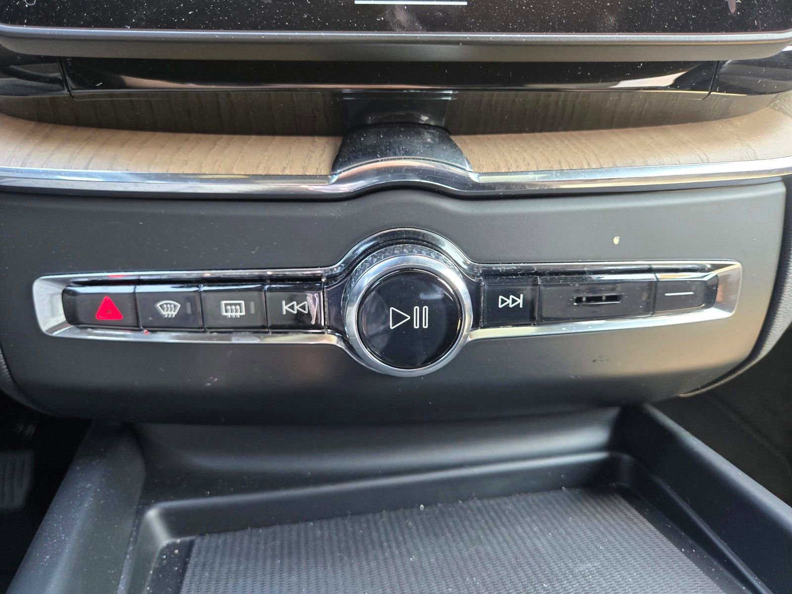 Used 2026 Volvo XC60 B5 Plus w/ Protection Package Premier AWD/4WD image 22
