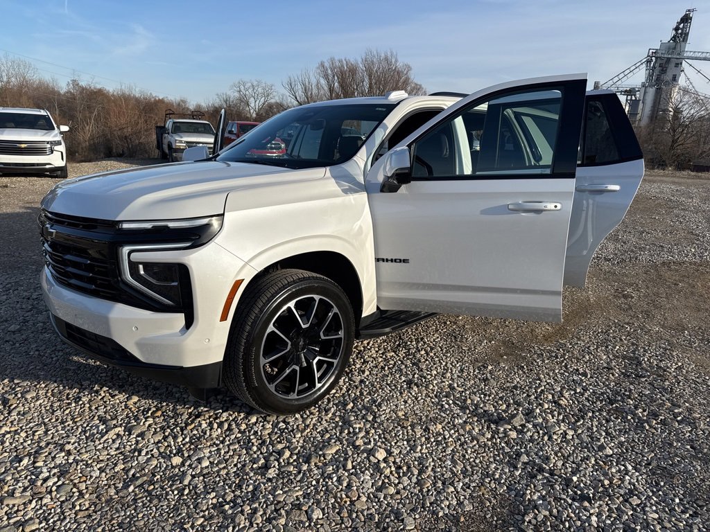Used 2025 Chevrolet Tahoe RST w/ Comfort Package image 27