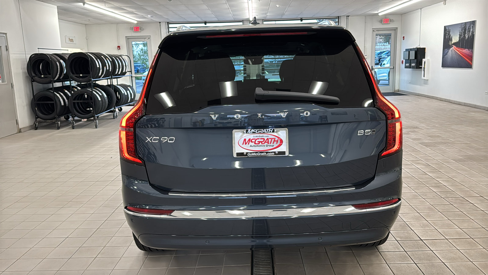 New 2027 Volvo XC60 B5 Core AWD/4WD image 6