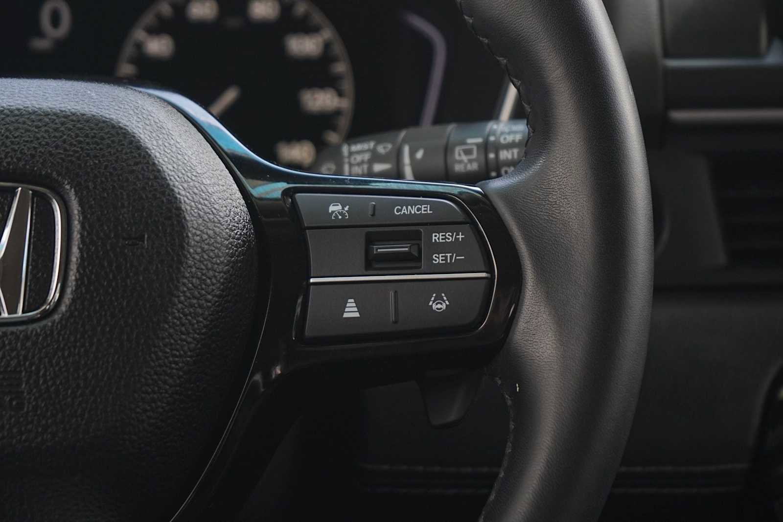 Certified 2023 Honda Pilot Touring image 18