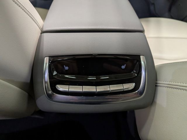 Used 2023 Cadillac XT6 Premium Luxury w/ Technology Package image 12