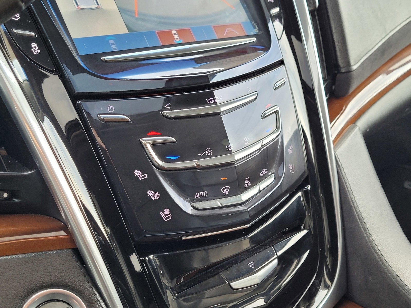 Used 2019 Cadillac Escalade Luxury image 26