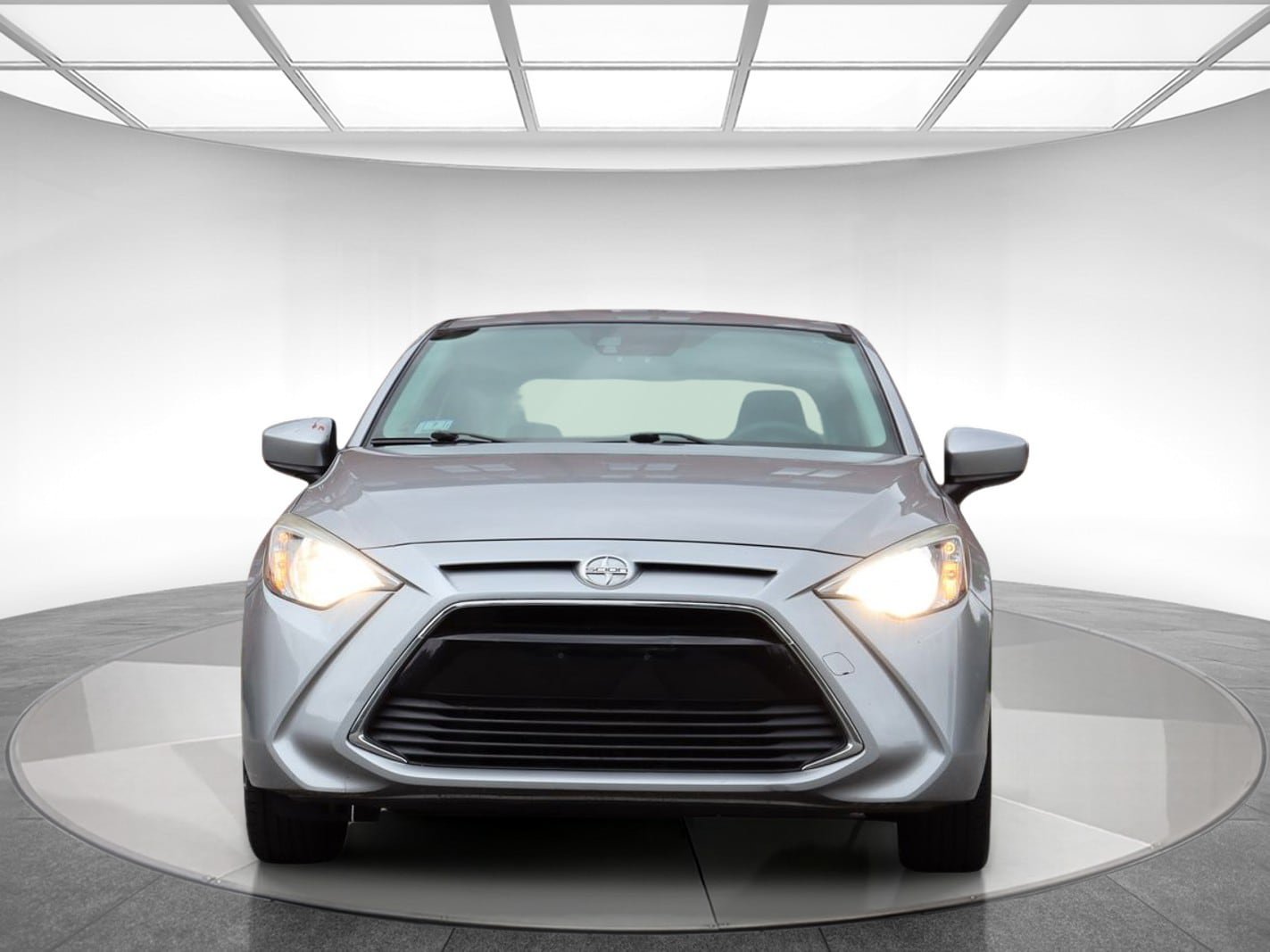 Used 2016 Scion iA FWD image 2