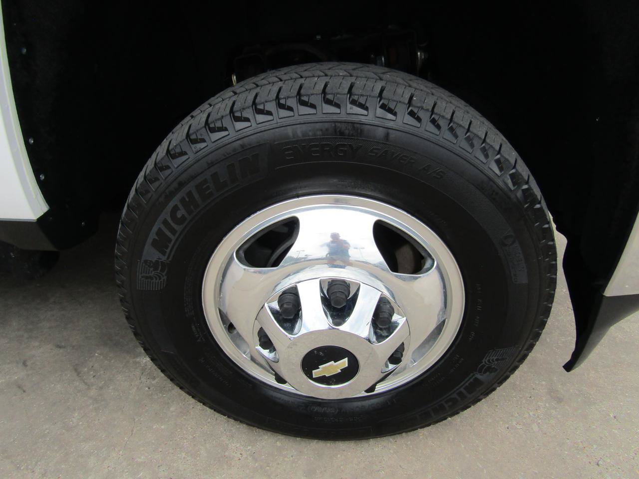 Used 2015 Chevrolet Silverado 3500 LTZ w/ Duramax Plus Package RWD image 7