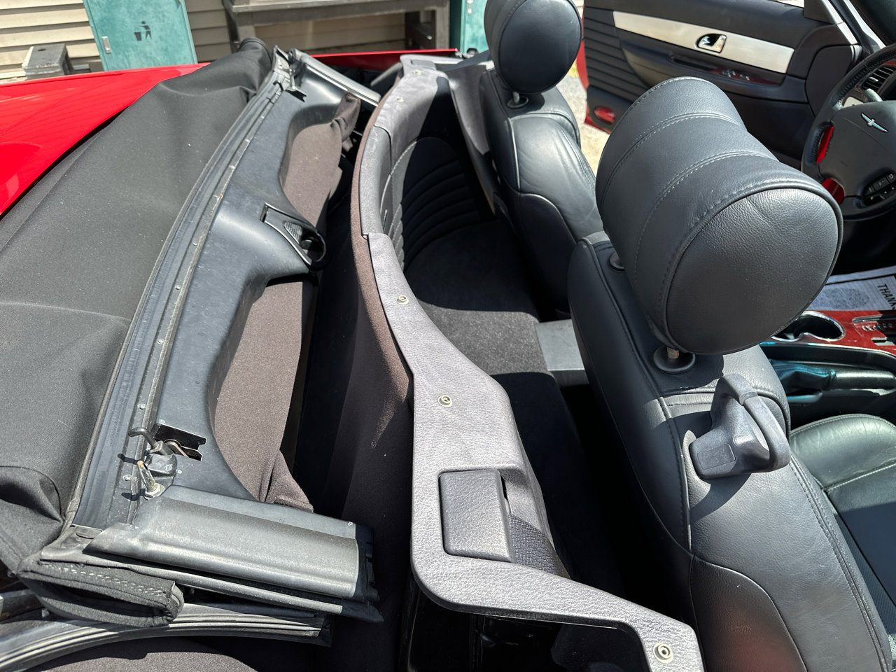 Used 2003 Ford Thunderbird image 19