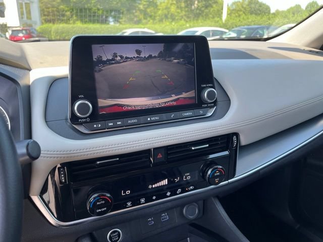 Used 2022 Nissan Rogue SV AWD/4WD image 27