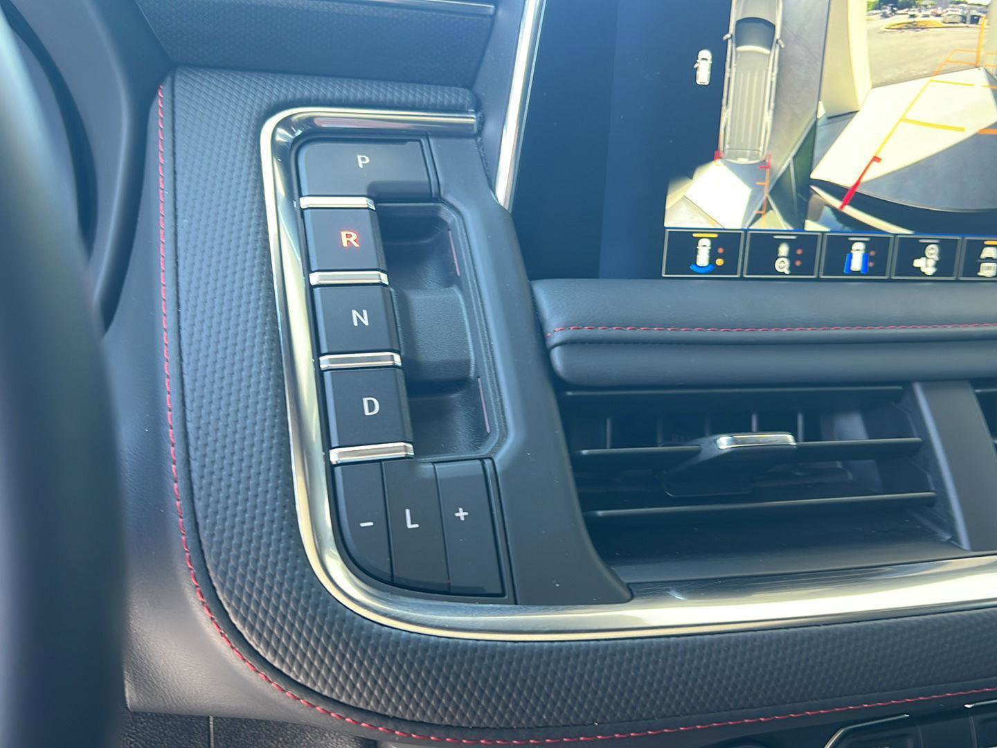 Used 2024 Chevrolet Tahoe RST w/ Luxury Package image 30