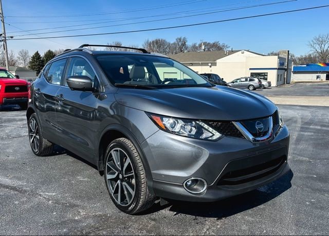 Used 2017 Nissan Rogue Sport SL w/ SL Premium Package image 3