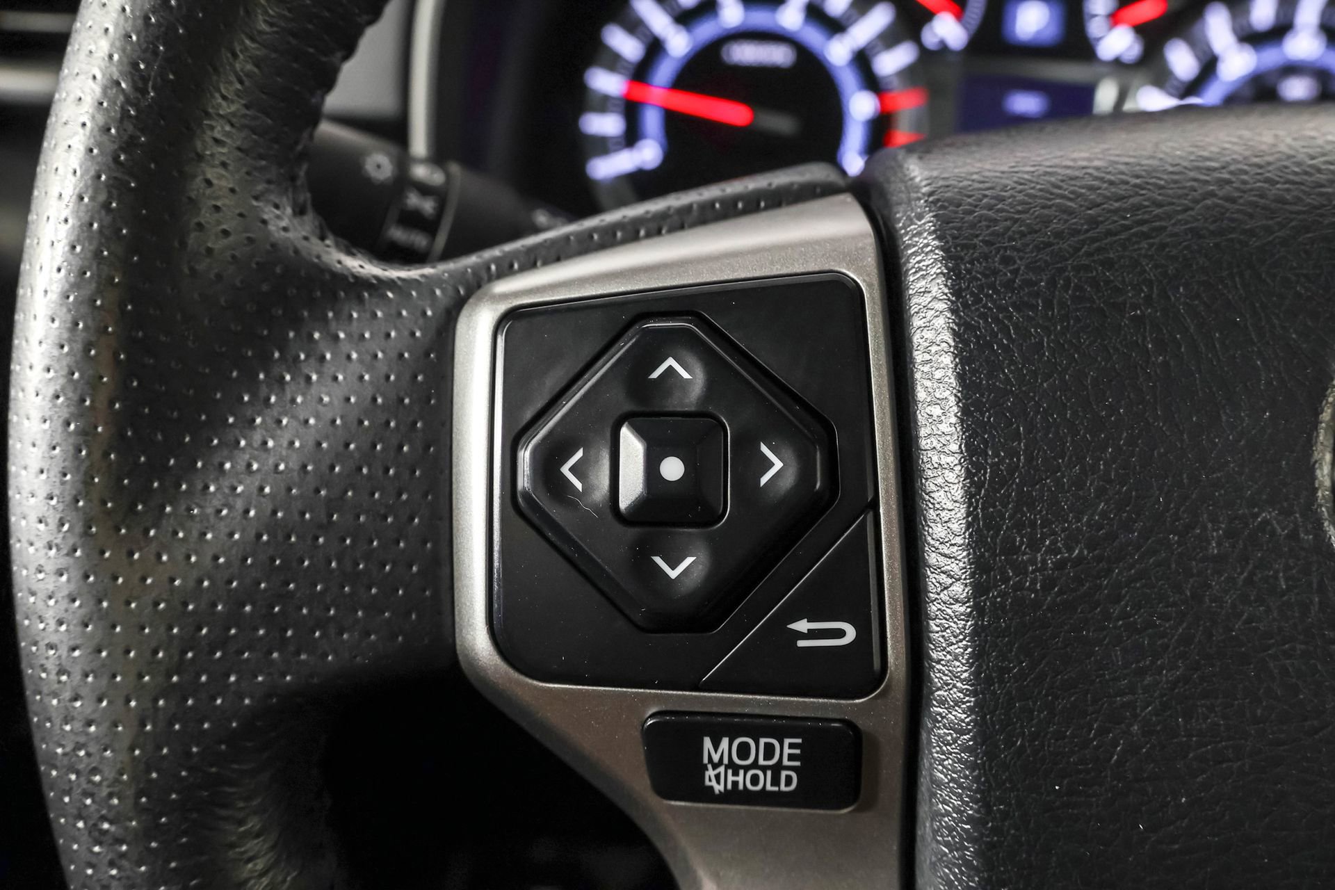 Used 2018 Toyota 4Runner Limited image 25