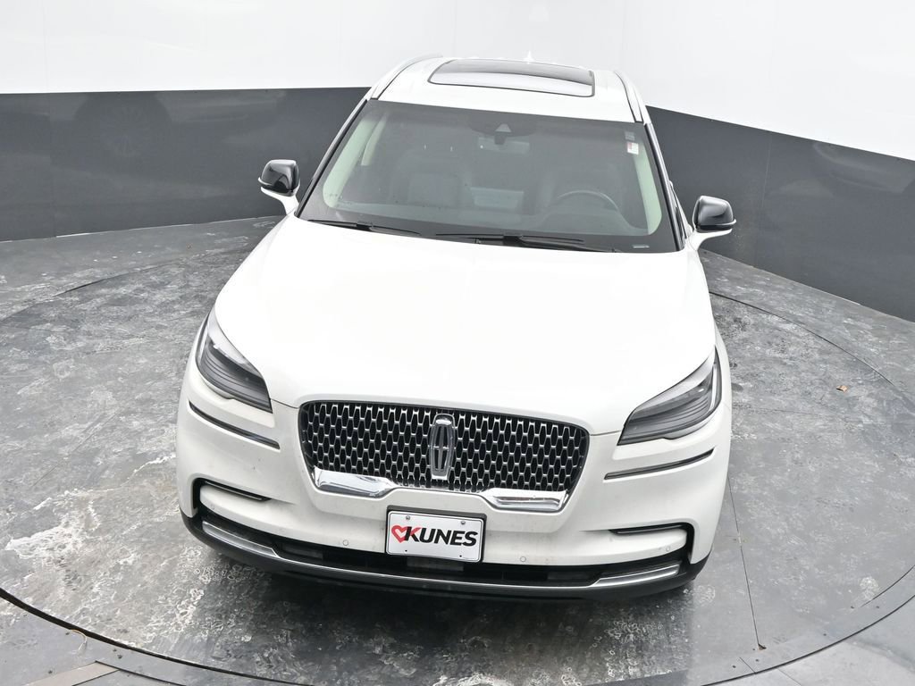 Used 2023 Lincoln Aviator AWD w/ Premium Package image 39