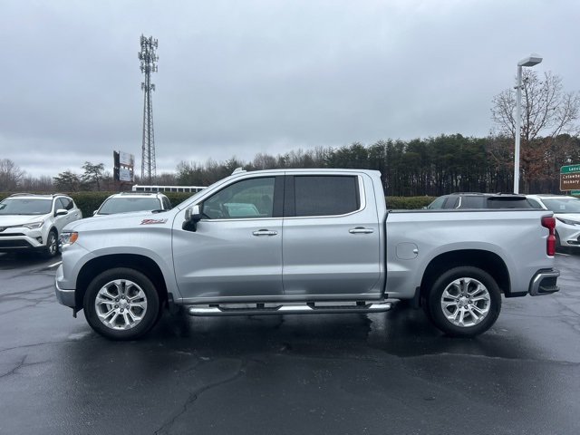 Used 2022 Chevrolet Silverado 1500 LTZ image 9