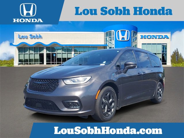 Used 2021 Chrysler Pacifica Limited w/ Premium & Safety Sphere Group