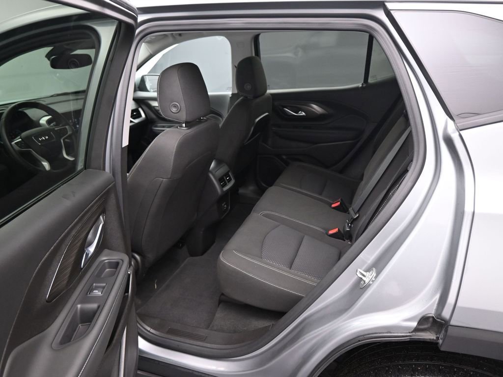 Used 2024 GMC Terrain SLE image 20