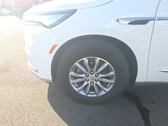 Used 2024 Buick Enclave Premium image 18