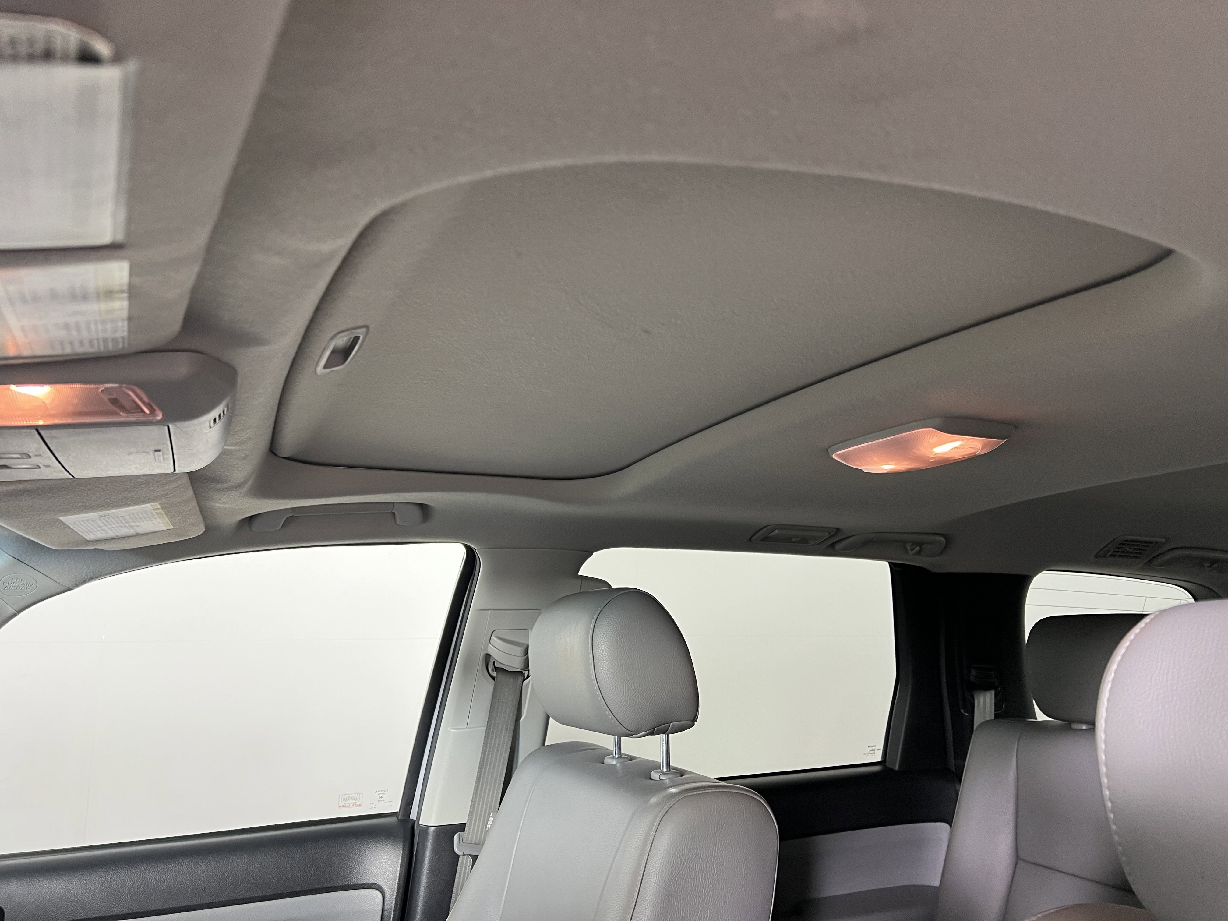 Used 2014 Toyota Sequoia SR5 w/ Premium Package AWD/4WD image 19