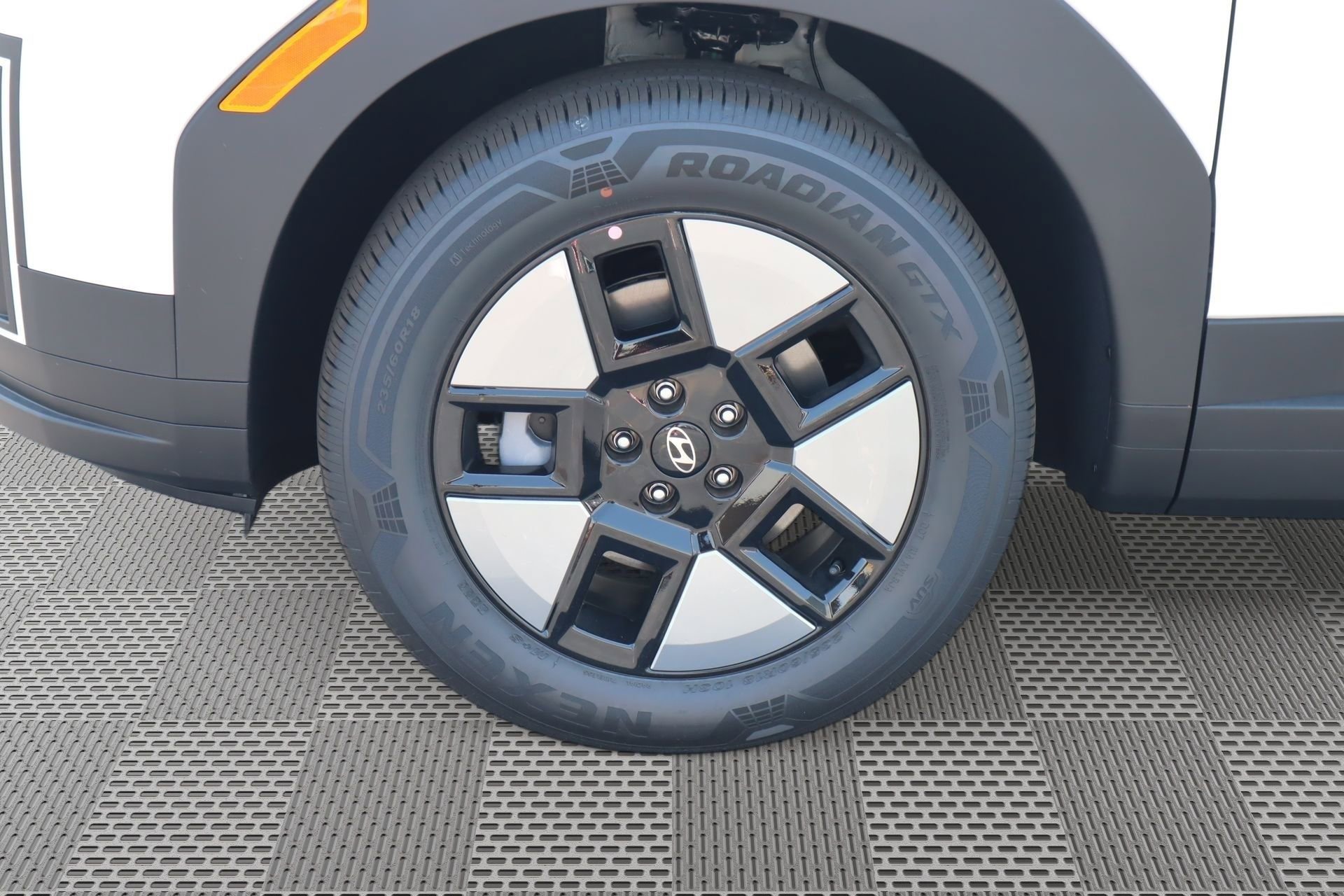 New 2026 Hyundai Santa Fe SE image 4