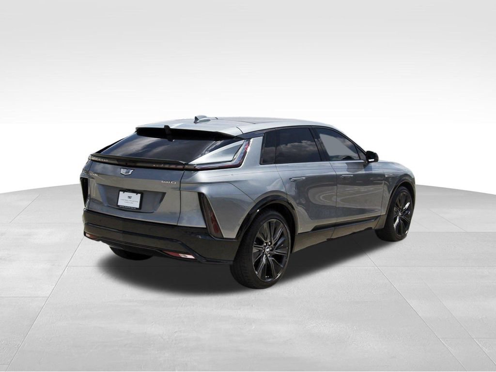 Used 2024 Cadillac Lyriq Sport w/ LPO, Floor Liner Package AWD/4WD image 4