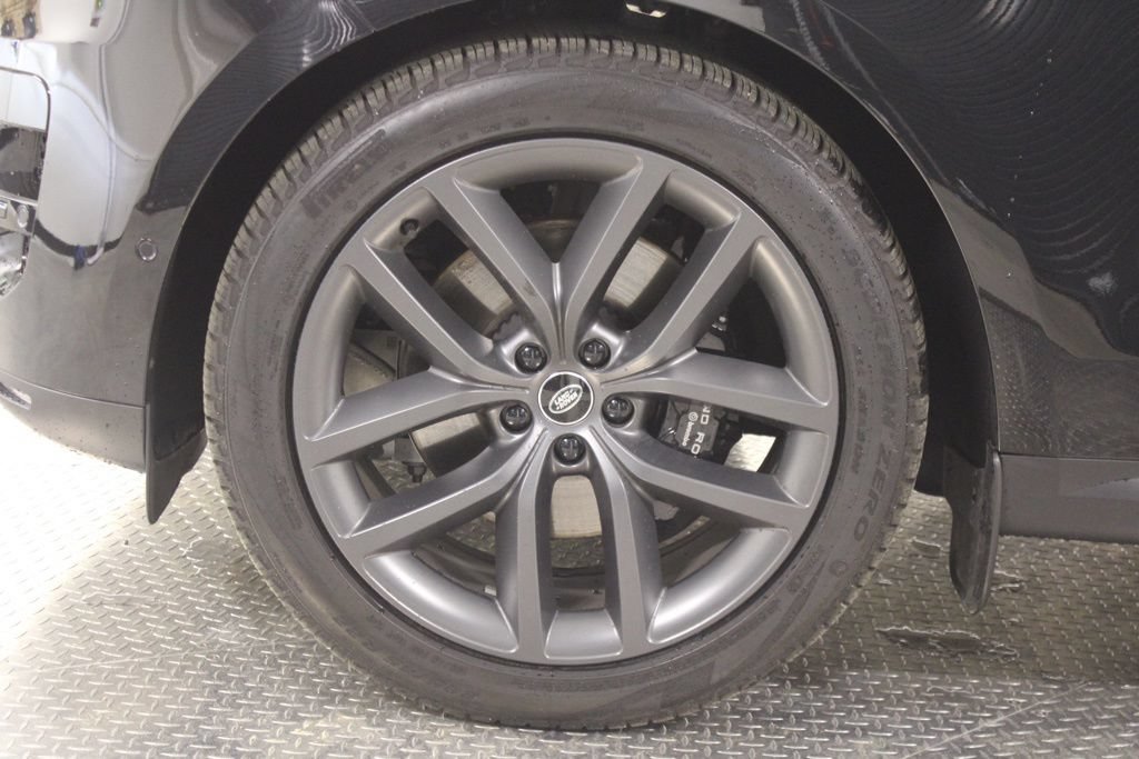 Certified 2025 Land Rover Range Rover Sport SE AWD/4WD image 15