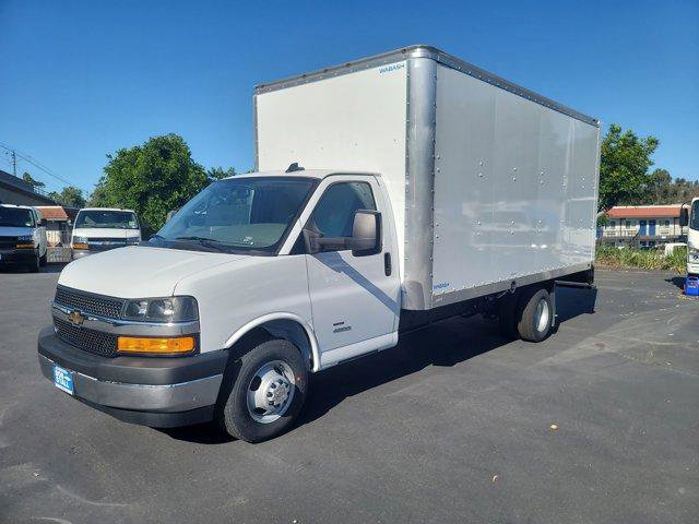 New 2024 Chevrolet Express 4500 Extended w/ Power Convenience Package RWD image 4