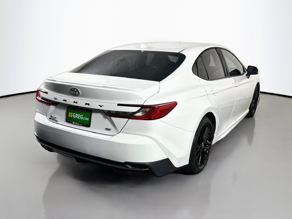 Used 2025 Toyota Camry SE w/ Convenience Package FWD image 10